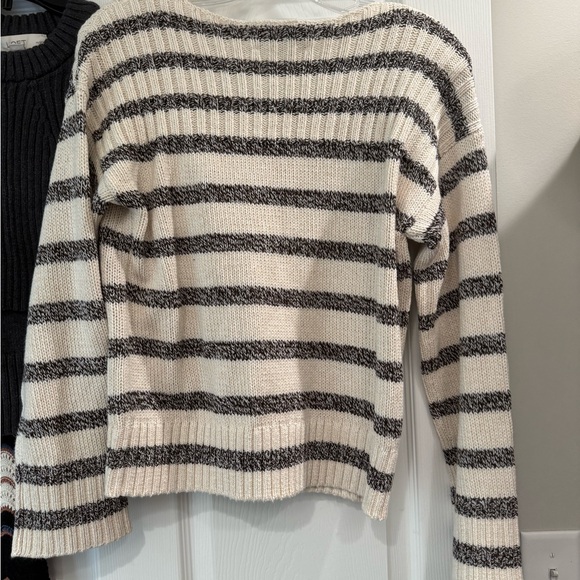 NWT Loft Lot Of 4 Women’s Size 4 S/M Ankle Pants, Crochet Dress, Sweaters NEW - Picture 13 of 14